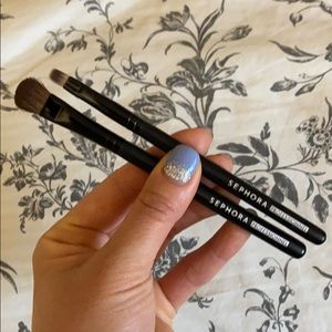 2 Sephora make up brushes